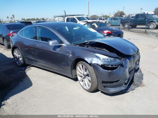 39109748 :رقم المزاد ، 5YJ3E1EB6KF392887 vin ، 2019 Tesla Model 3 Long Range/performance مزاد بيع