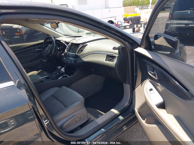 Chevrolet IMPALA 1LT 2018 1G1105S33JU135422 Image 5