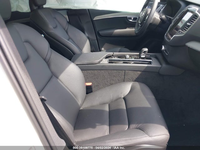 YV4L12PK1R1200922 Volvo Xc90 B5 Core Bright Theme