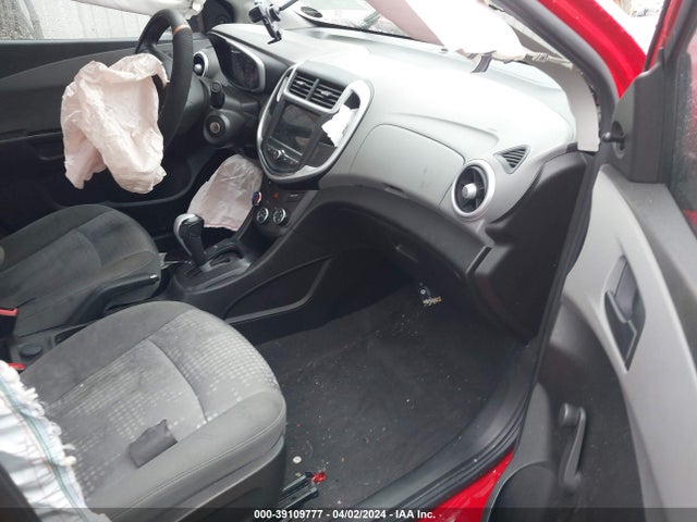 Chevrolet Sonic Ls Auto 2018 1G1JB5SH3J4122286 Image 5