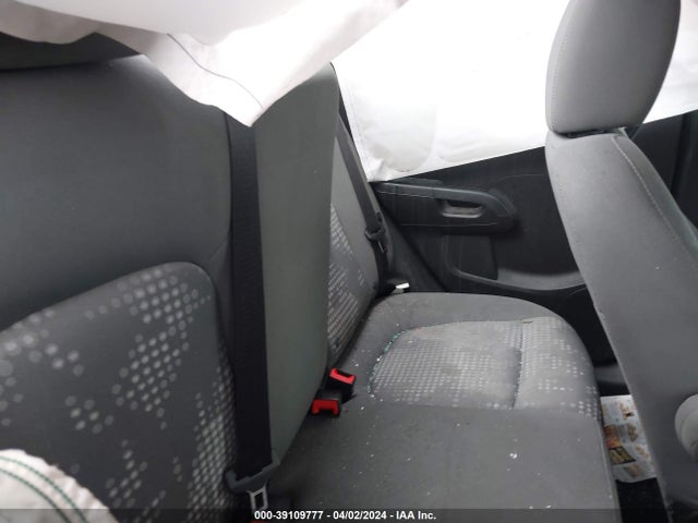 Chevrolet Sonic Ls Auto 2018 1G1JB5SH3J4122286 Image 8