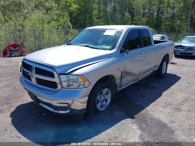 1C6RR6GT7HS582587 RAM 1500 Slt Quad Cab 4x2 6'4 Box