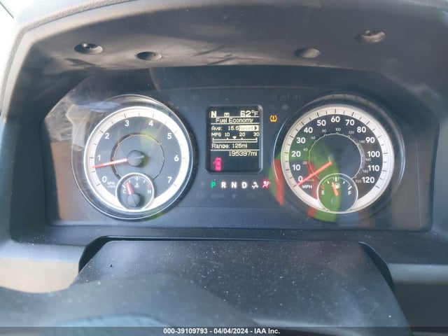 1C6RR6GT7HS582587 RAM 1500 Slt Quad Cab 4x2 6'4 Box