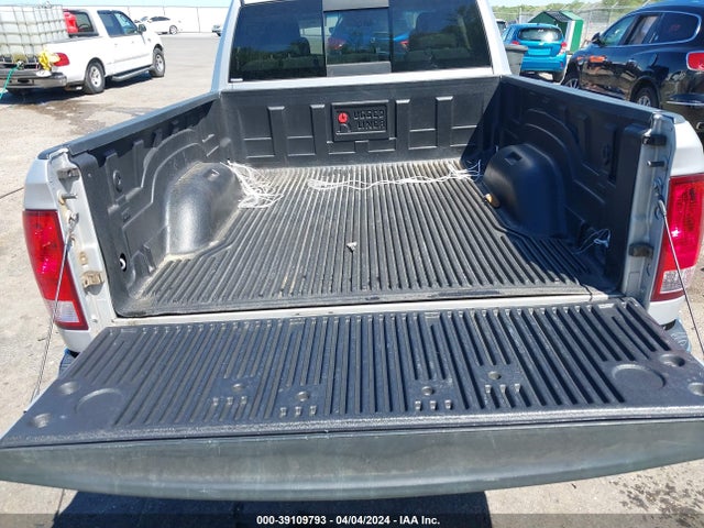 1C6RR6GT7HS582587 RAM 1500 Slt Quad Cab 4x2 6'4 Box