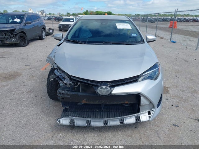 Toyota COROLLA L 2018 5YFBURHE7JP832699 Image 12