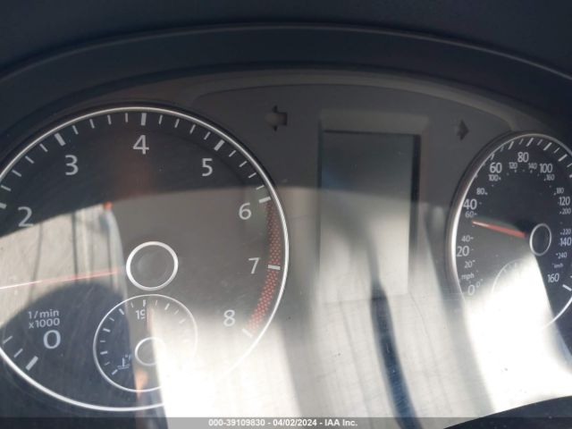 1VWAT7A36FC112481 Volkswagen Passat 1.8t Limited Edition