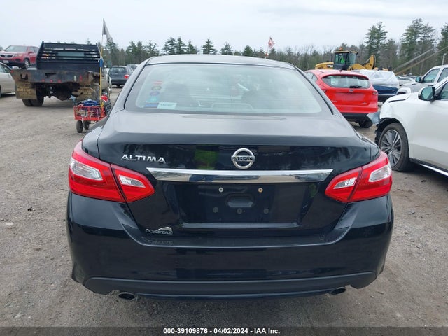 Nissan Altima 2.5 S 2017 1N4AL3AP1HC486892 Image 14