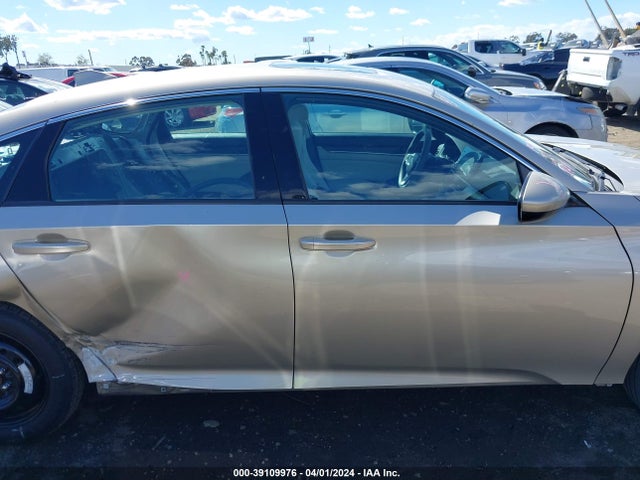 Honda ACCORD EX 2018 1HGCV1F41JA062129 Image 14