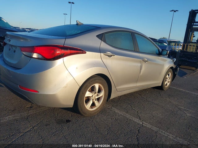 Hyundai ELANTRA SE 2015 5NPDH4AE5FH594978 Image 4