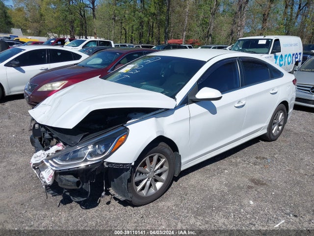 Hyundai SONATA SE 2018 5NPE24AFXJH651327 Image 2