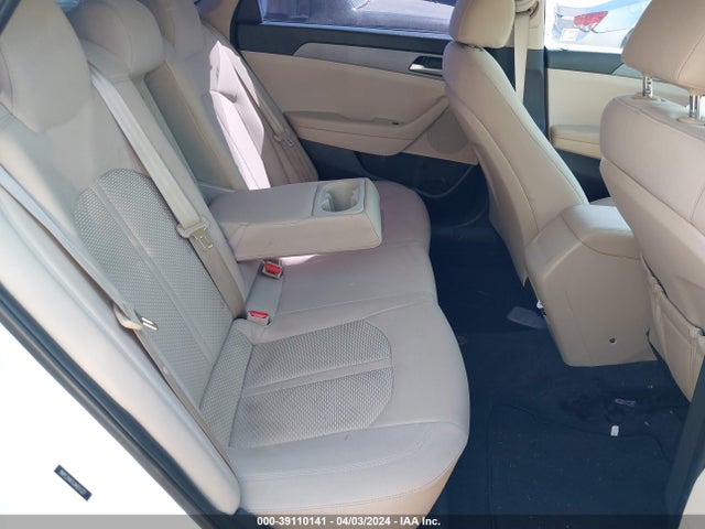 Hyundai SONATA SE 2018 5NPE24AFXJH651327 Image 8