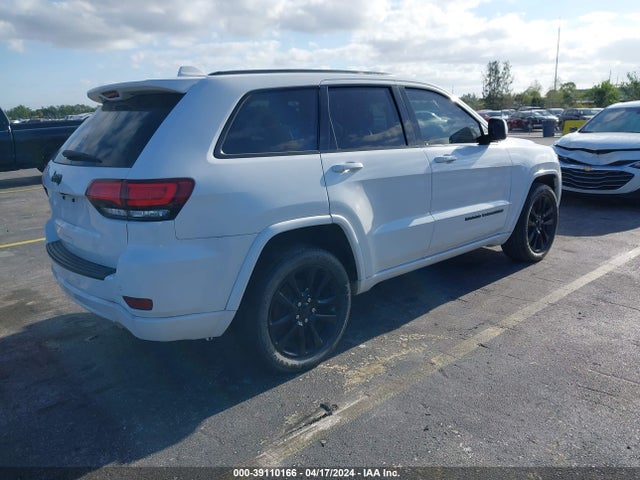 1C4RJEAG9JC455488 Jeep Grand Cherokee Altitude 4x2