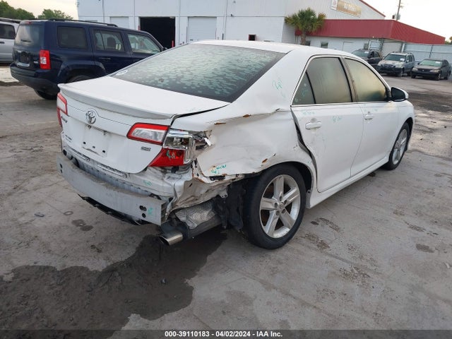 Toyota CAMRY SE 2014 4T1BF1FK4EU743598 Image 4