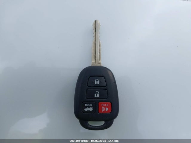 Toyota COROLLA LE 2019 5YFBURHEXKP947492 Image 11
