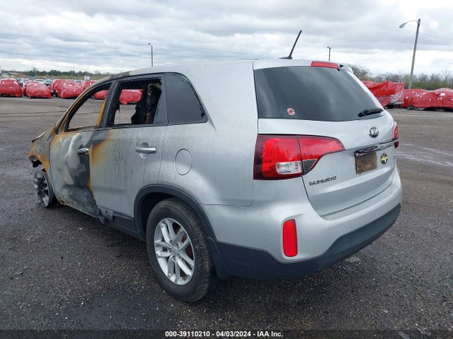 KIA SORENTO LX 2015 5XYKT3A60FG561998 Image 3