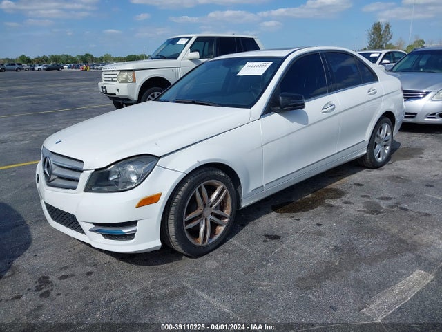 WDDGF4HB7EA917888 Mercedes-Benz C 250 Luxury/sport