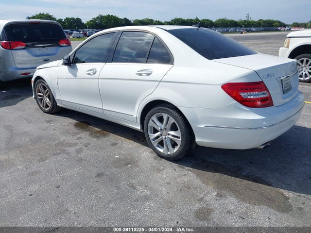 WDDGF4HB7EA917888 Mercedes-Benz C 250 Luxury/sport