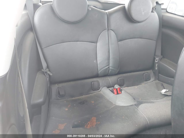 2009 MINI COOPER WMWMF33599TT68775 Photo 7