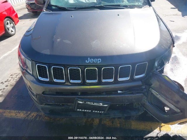 Jeep Compass Latitude Fwd 2018 3C4NJCBB5JT466403 Image 12