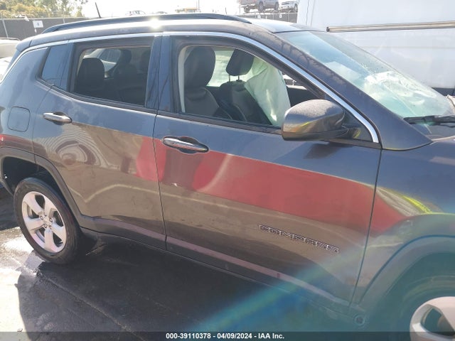 Jeep Compass Latitude Fwd 2018 3C4NJCBB5JT466403 Image 13