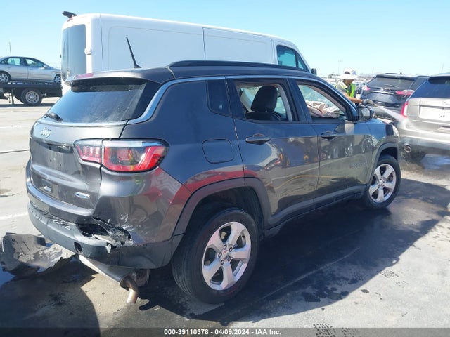 Jeep Compass Latitude Fwd 2018 3C4NJCBB5JT466403 Image 4