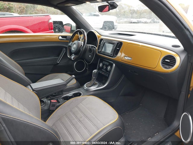 Volkswagen Beetle 1.8t Dune 2017 3VWT17AT0HM808852 Image 5