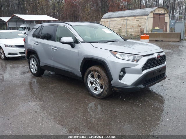 Toyota Rav4 Xle 2020 JTMP1RFVXLD061582 zdjęcie główne