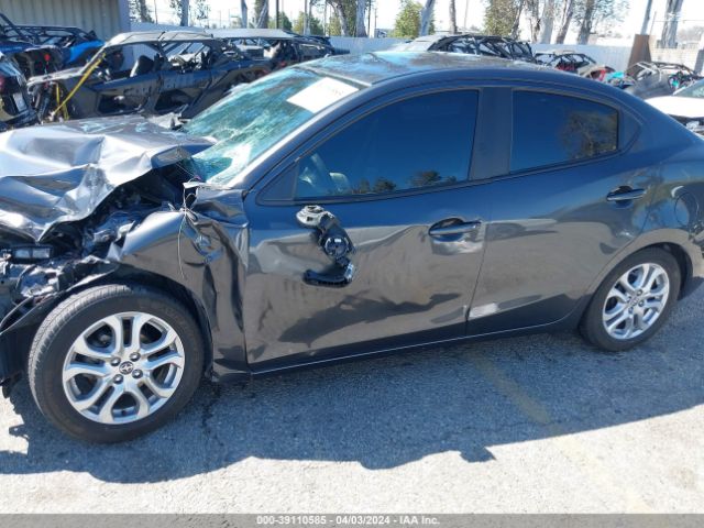 3MYDLBZV0GY130803 Scion IA