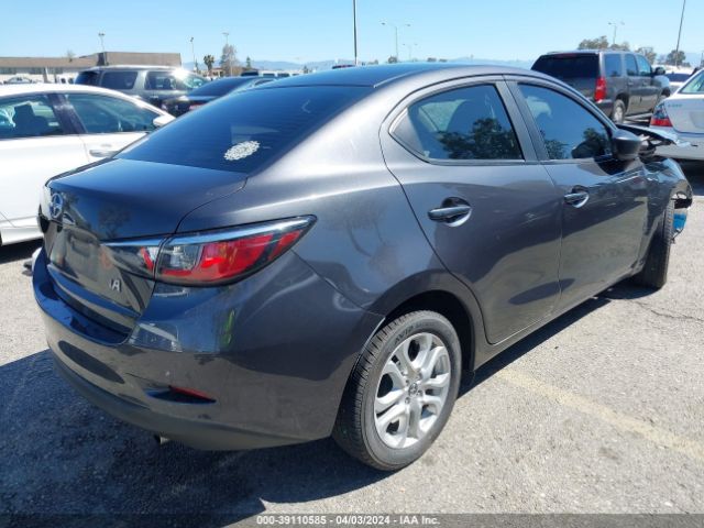 3MYDLBZV0GY130803 Scion IA