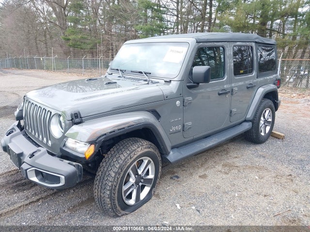 1C4HJXEN9LW167262 Jeep Wrangler Unlimited Sahara 4x4