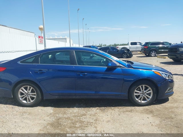 Hyundai Sonata 2016 5NPE24AF7GH395012 Image 13
