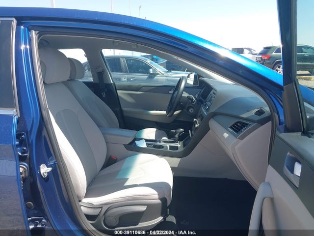 Hyundai Sonata 2016 5NPE24AF7GH395012 Image 5