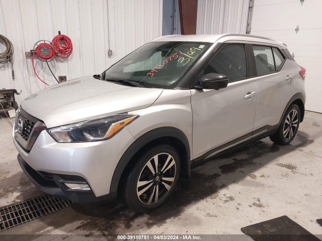 Nissan KICKS SR 2019 3N1CP5CU9KL535079 Image 2