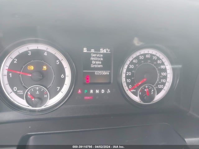 RAM 1500 Express  4x4 5'7 Box 2018 1C6RR7KG4JS339082 Image 16