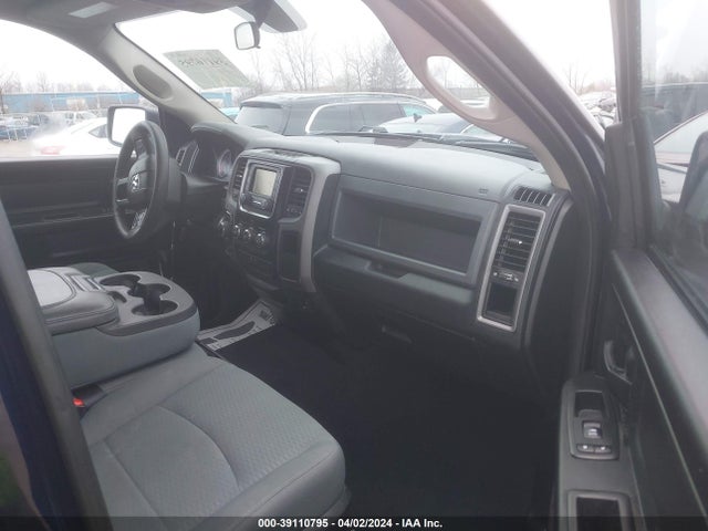 RAM 1500 Express  4x4 5'7 Box 2018 1C6RR7KG4JS339082 Image 5