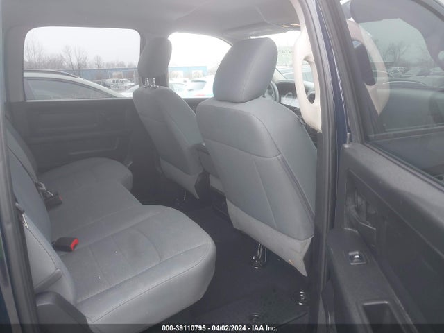 RAM 1500 Express  4x4 5'7 Box 2018 1C6RR7KG4JS339082 Image 8