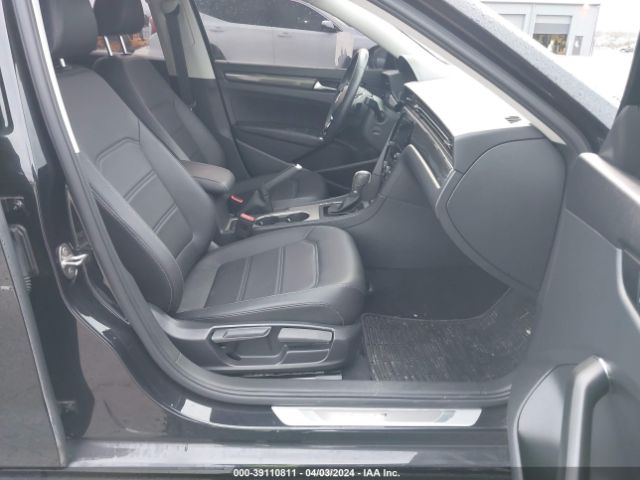 1VWMA7A31LC003618 Volkswagen Passat 2.0t R-line