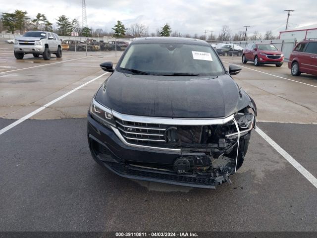 1VWMA7A31LC003618 Volkswagen Passat 2.0t R-line