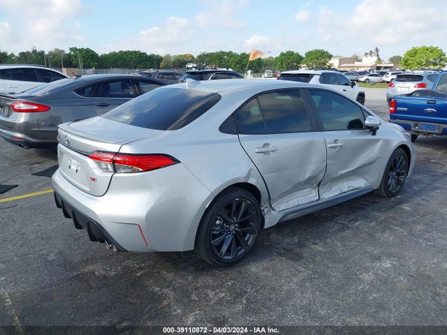 Toyota COROLLA SE 2024 5YFS4MCE3RP190844 Image 4