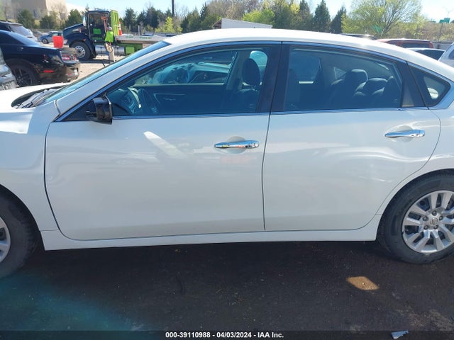 Nissan Altima 2.5 S 2017 1N4AL3AP8HC183866 Image 14