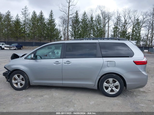 Toyota Sienna Le 8 Passenger 2015 5TDKK3DC2FS620430 Image 14