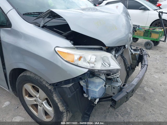 Toyota Sienna Le 8 Passenger 2015 5TDKK3DC2FS620430 Image 18