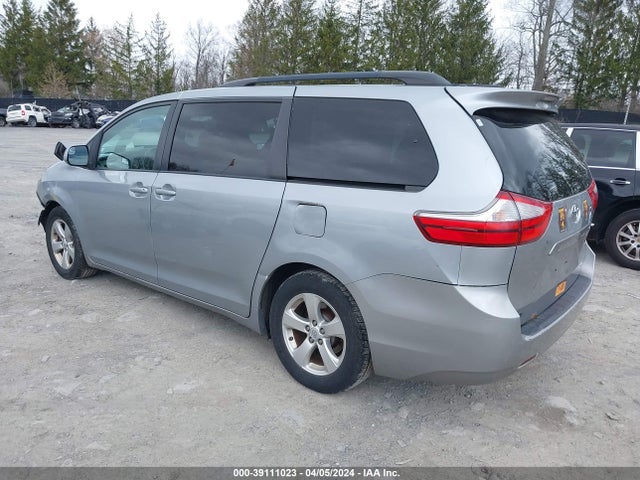 Toyota Sienna Le 8 Passenger 2015 5TDKK3DC2FS620430 Image 3