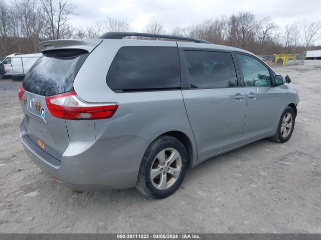 Toyota Sienna Le 8 Passenger 2015 5TDKK3DC2FS620430 Image 4