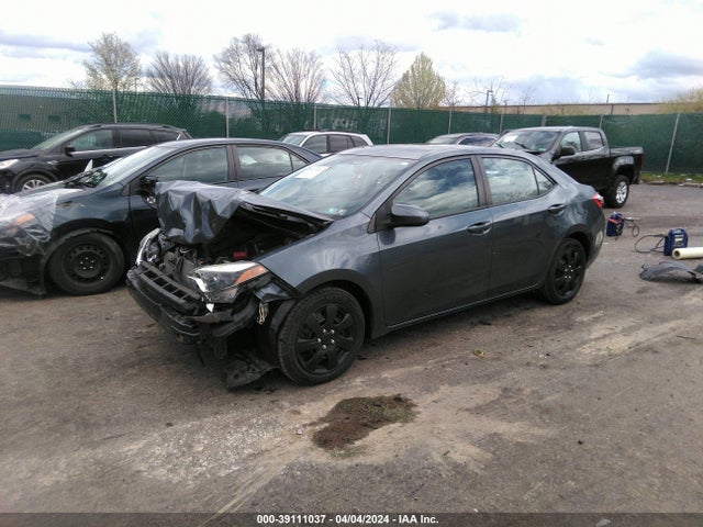 Toyota COROLLA LE 2015 2T1BURHEXFC347853 Image 2