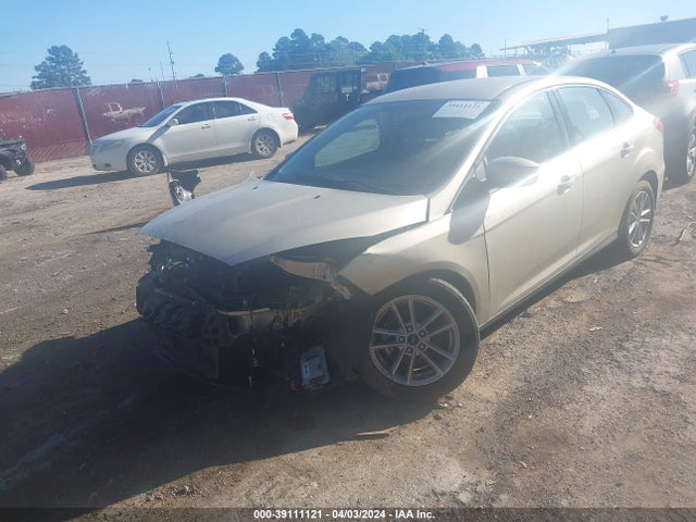 Ford FOCUS SE 2018 1FADP3F23JL235733 Image 2