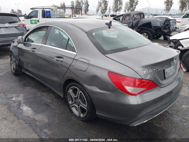 Mercedes-Benz CLA 250 2019 WDDSJ4EB3KN774083 Image 3