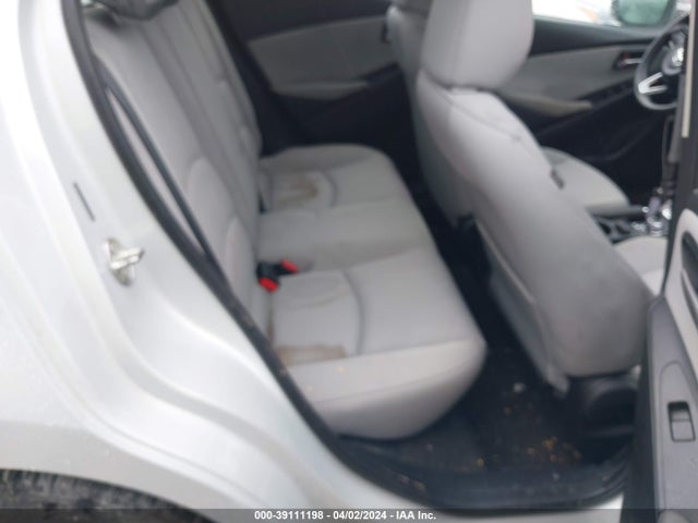 Toyota YARIS LE 2019 3MYDLBYV9KY505209 Image 8