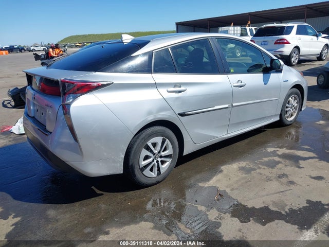 Toyota Prius Three 2016 JTDKARFU5G3015204 Image 4