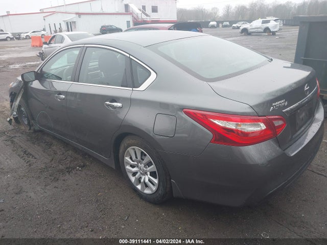 Nissan Altima 2.5 S 2017 1N4AL3APXHC165269 Image 3
